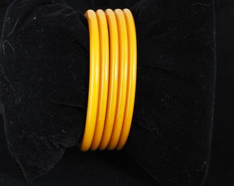 VINTAGE BAKELITE bangles, Set of 5 Bangle bakelite bracelets ,bakelite bangles, modernist bracelet , art deco bracelet, bakelite jewelry