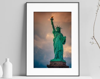 unframed Statue of Liberty Manhattan NYC Watercolour Travel Poster // A3 or A4