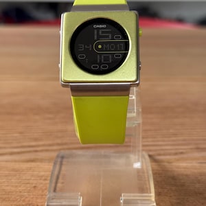 Vintage Casio Futurist LA-2001 Digital Watch Rare