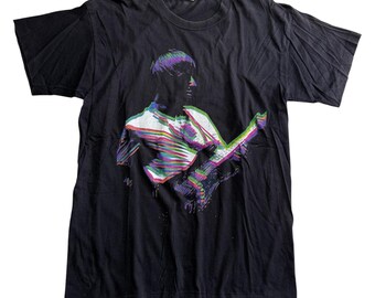 Vintage Paul Weller The Jam Guitarist Graphic T-shirt Glitch Effect Rock Tee