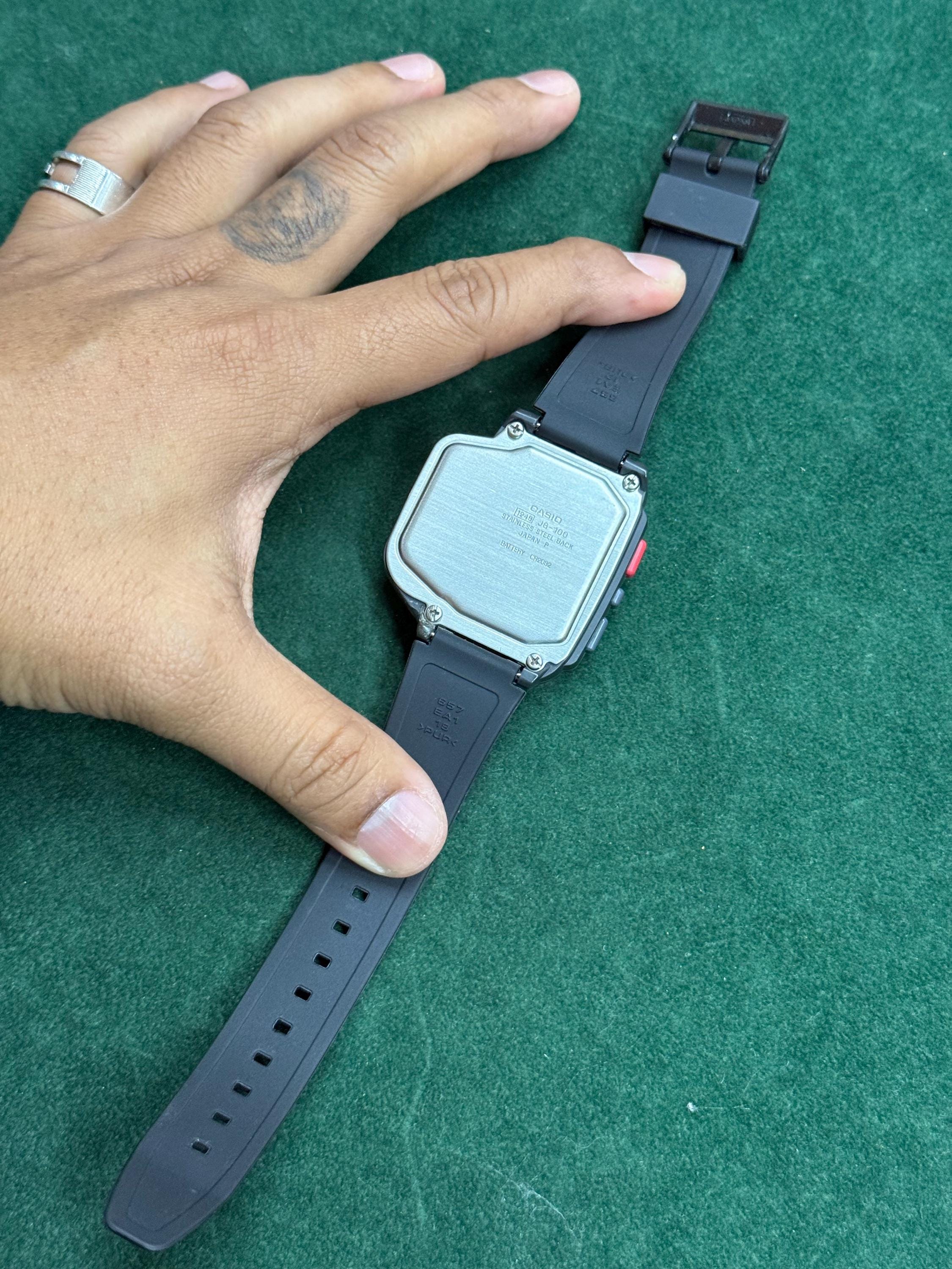 CASIO JG-100 デジタル腕時計 Casio JG-100 Super Optical Communication Watch Cyber Cross Quartz