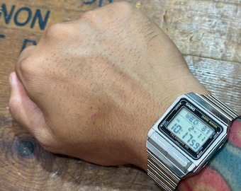 Vintage Casio Futurist LA-2001 Digitaluhr Selten - Etsy.de