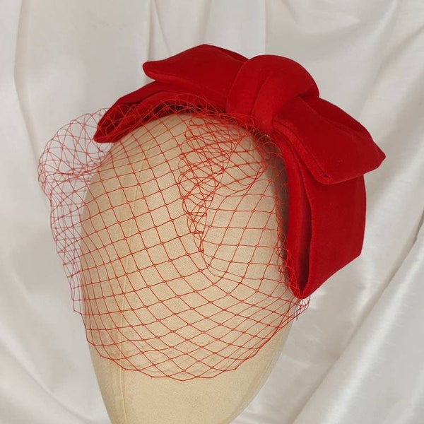 Red hair bow/hair bow with veil/cocktail hat/veiled hat/velvet hair bow/birdcage veil/wedding hat/velvet hair bow/Pin Up Curl/Mrs Maisel