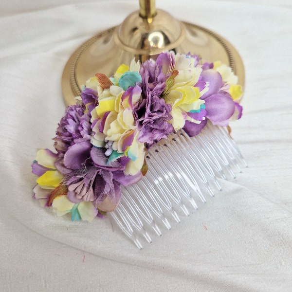 Lilac and yellow hair comb/flower hair comb/small hair flower/Pin Up Curl/wedding accessory/lilac hair comb/yellow hair comb