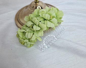 Limettengrüner Haarkamm/Blumenhaarkamm/kleine Haarblume/Pin Up Curl/Hochzeitsaccessoire/Limettenhaarblume/grüner Haarkamm/grüne Haitlr-Blume
