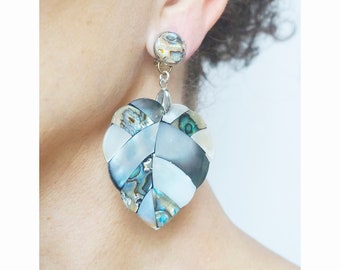 CLIPS on Earrings Clips Blue Gray Abalone shell & silver metal Dangle drop Creative jewelry French Desigh