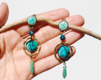 N°43 - boucles d'oreilles longues écru & blanc sur estampe filigranée