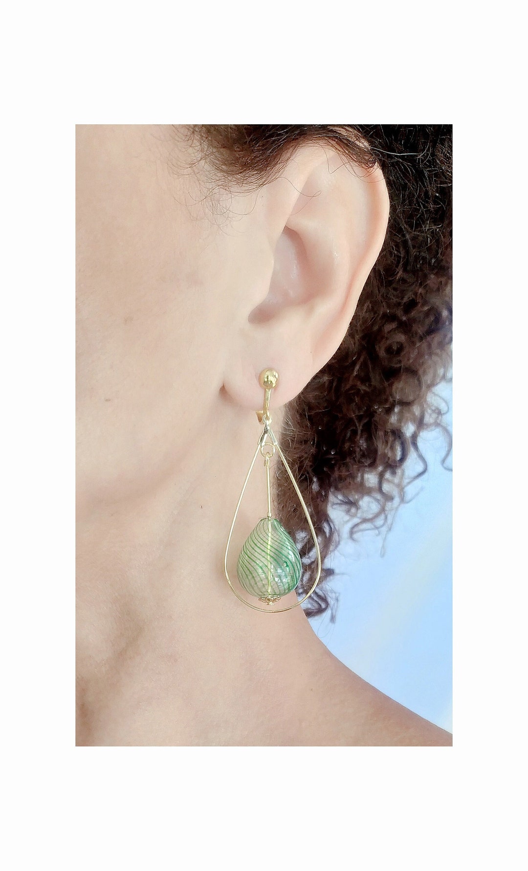 Boucles D'Oreilles Clips Vintage 1941 - Perle Verre Vert Or - Bijou Ancien