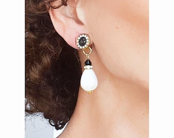 CLIP on Earrings White Black Dangle earrings Flower Cristal Onix bead Glass Mother of pearl French design hand made Nickel free Gift for her