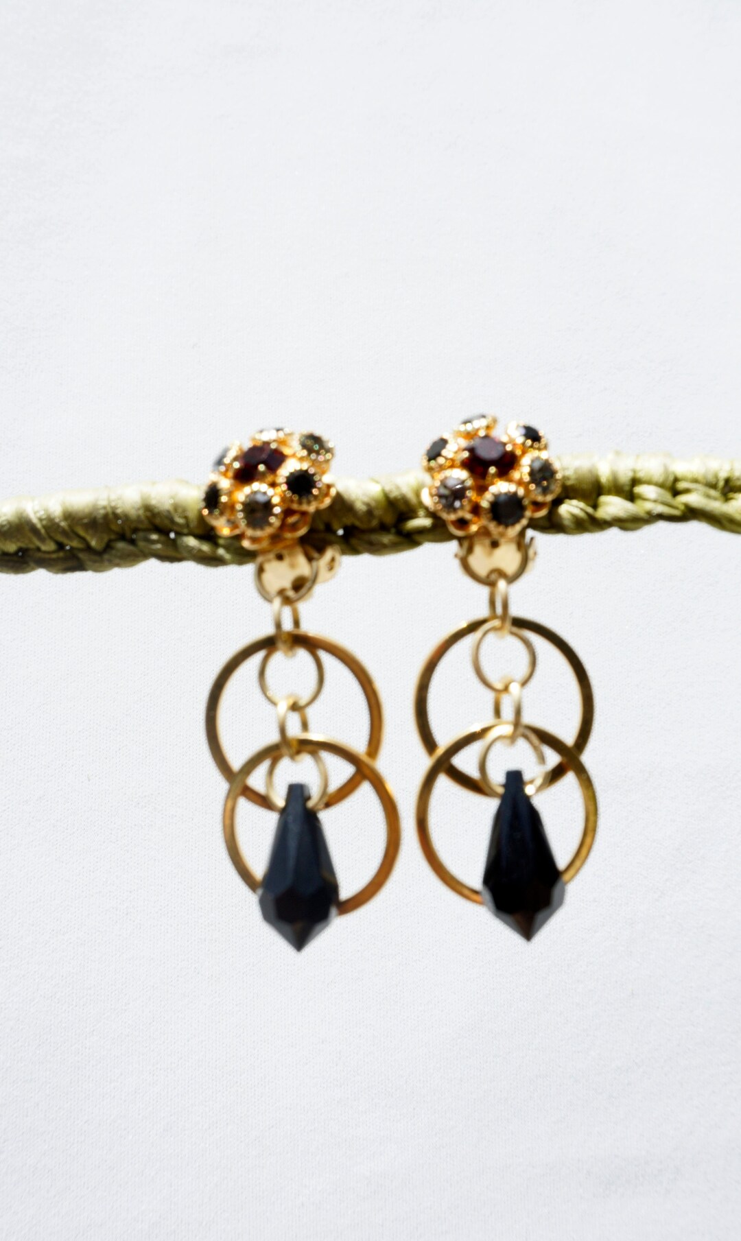 CLIP on Earrings Clip Grey & Gold Metal Crystal Water Pearl Drop Shell