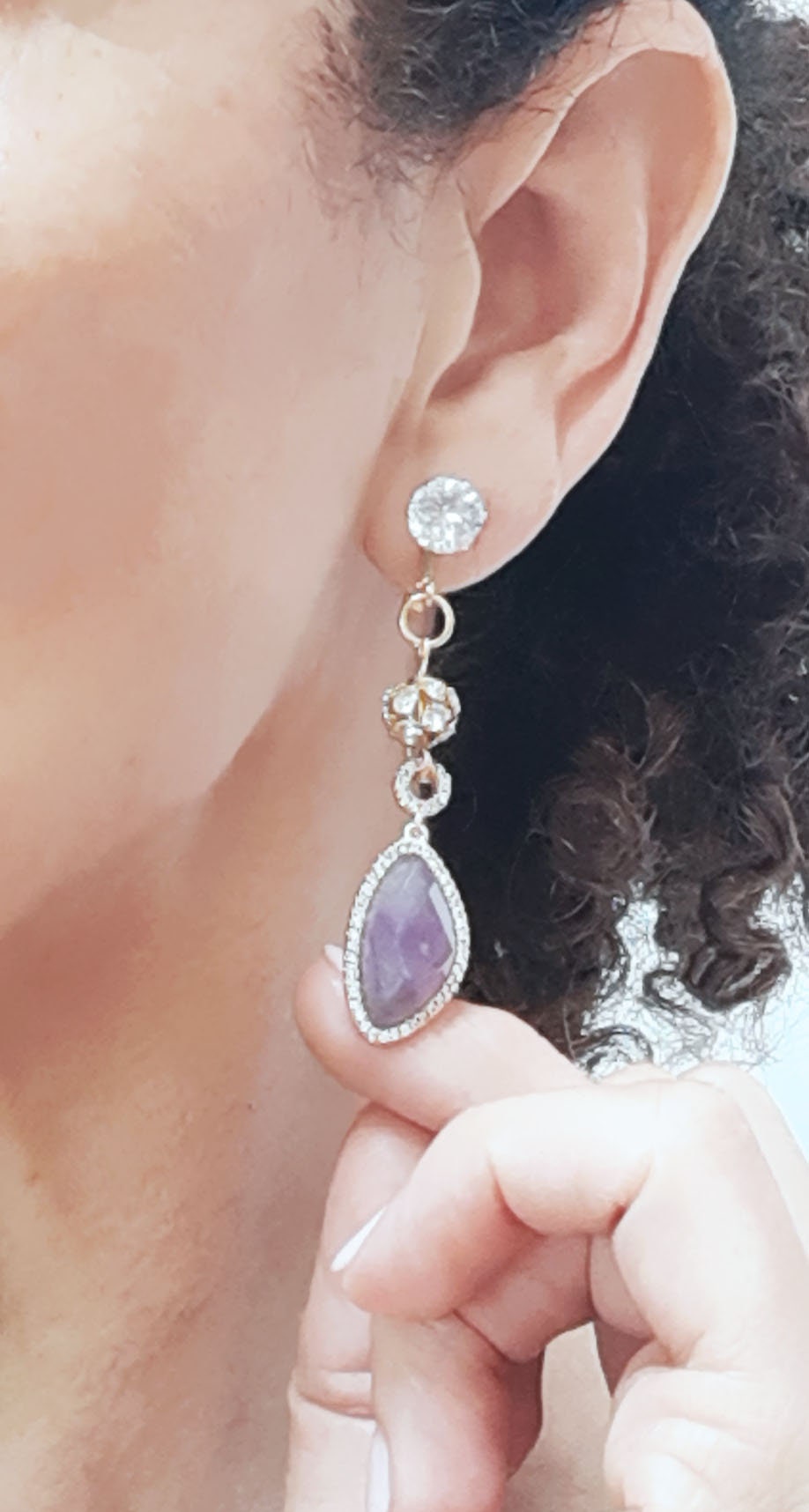 Boucles D'oreilles Pendantes Violettes Avec Clip - Créateur - Occasion Très Bon état