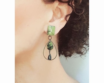 Green stone CLIP on earrings & Gun métal, Long earrings dangle glass square cabochon Vintage French design Hand made Nickel free for her