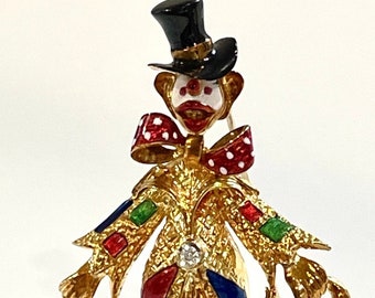1950s Circus Clown Brooch Embossed 18K Yellow Gold With Large Polkadot Bowtie Umbrella Stovepipe Hat Enamel Accents Diamond Button Italy