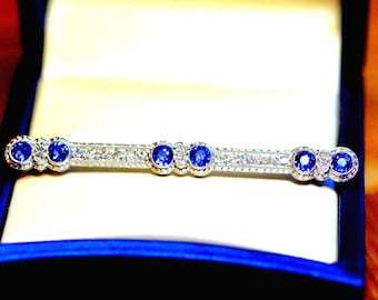 Antique Montana Yogo Sapphires and Diamond Platinum Bar Pin Brooch  1900-1910