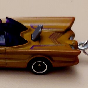 Keychain - Batmobile (EK0101)