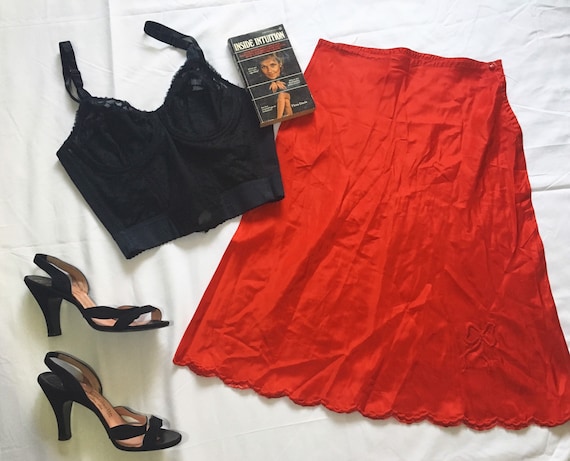 Vintage lingerie // 30s 40s half slip
