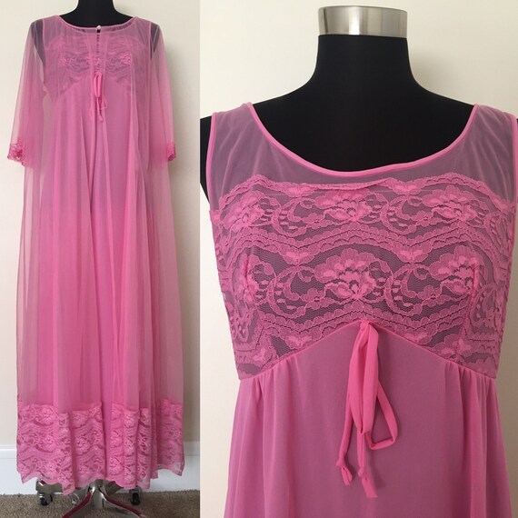 Vintage Movie Star Peignoir Set// 70s lingerie set
