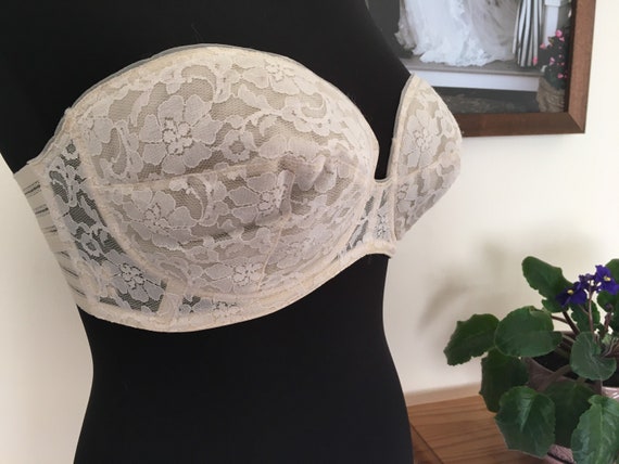 Vintage Warner’s lingerie // 1960s strapless bra