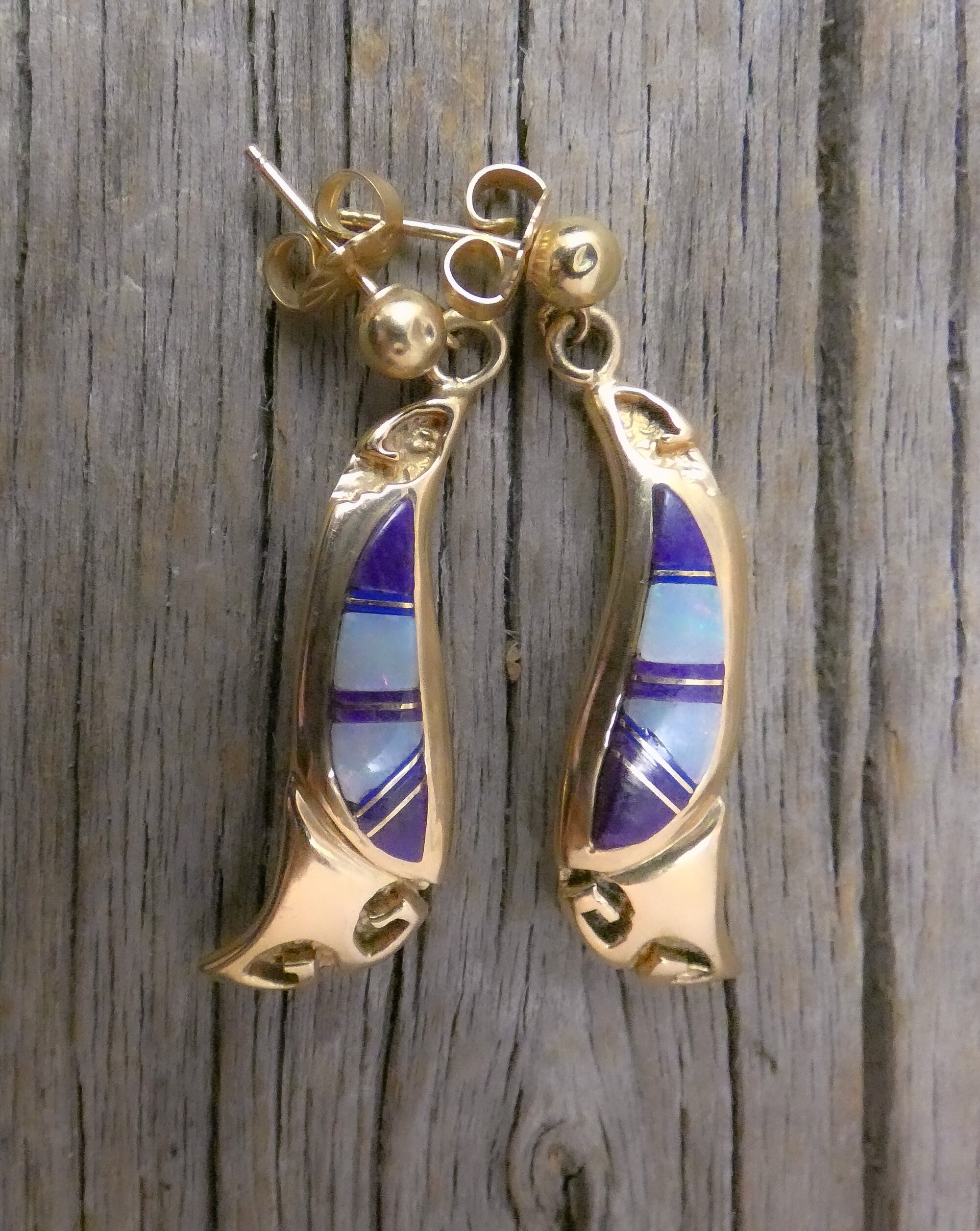 Fab Native American Navajo Authentic Sterling Silver Tubed Sugilite Necklace Fab Native American Navajo Authentic Sterling Silver Tubed Sugilite Necklace