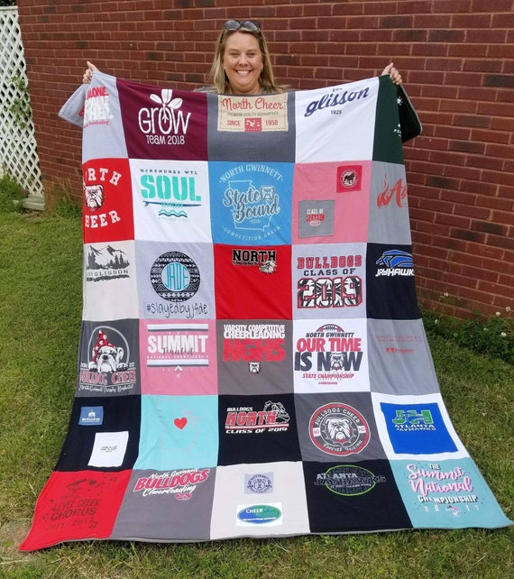 GRADUATION Gift, College Gift, Memory Blanket, Tshirt Blanket