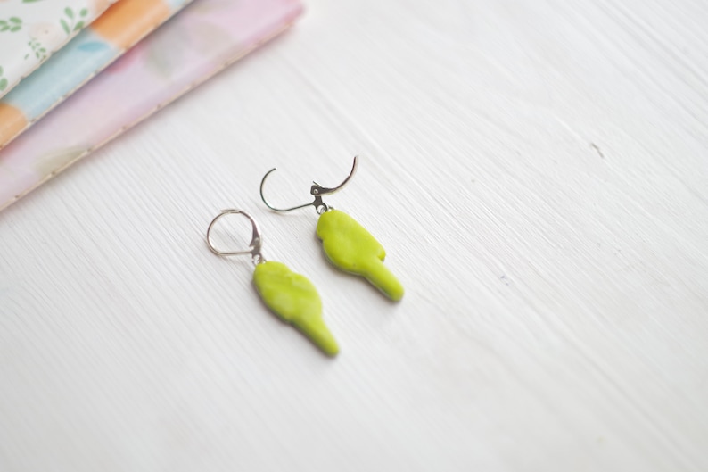 Green parrot drop earrings Budgie bird earrings chartreuse Etsy