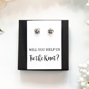 Benutzerdefinierte Krawatte den Knoten Ohrringe Silber Brautjungfer Vorschlag Geschenk, personalisierte Brautparty Geschenkideen, Brautjungfer Hochzeit Schmuck, Braut Ohrringe