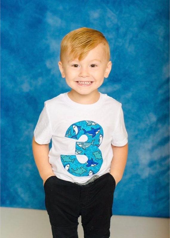 Maglietta personalizzata per bambini con squalo, regalo Maglietta personalizzata per bambini con squalo, regalo