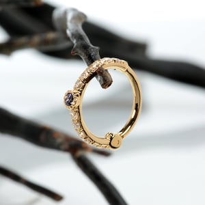 Pendiente de aro para cartílago con hélice, tanzanita, diamantes y oro de 14 k
