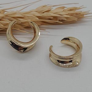 Solid Gold Ear Tunnels Ear Gauges 14k Plugs Piercing  Ear lets Earrings Teardrop Pluds    Gauge Plugs  Ear Gauged