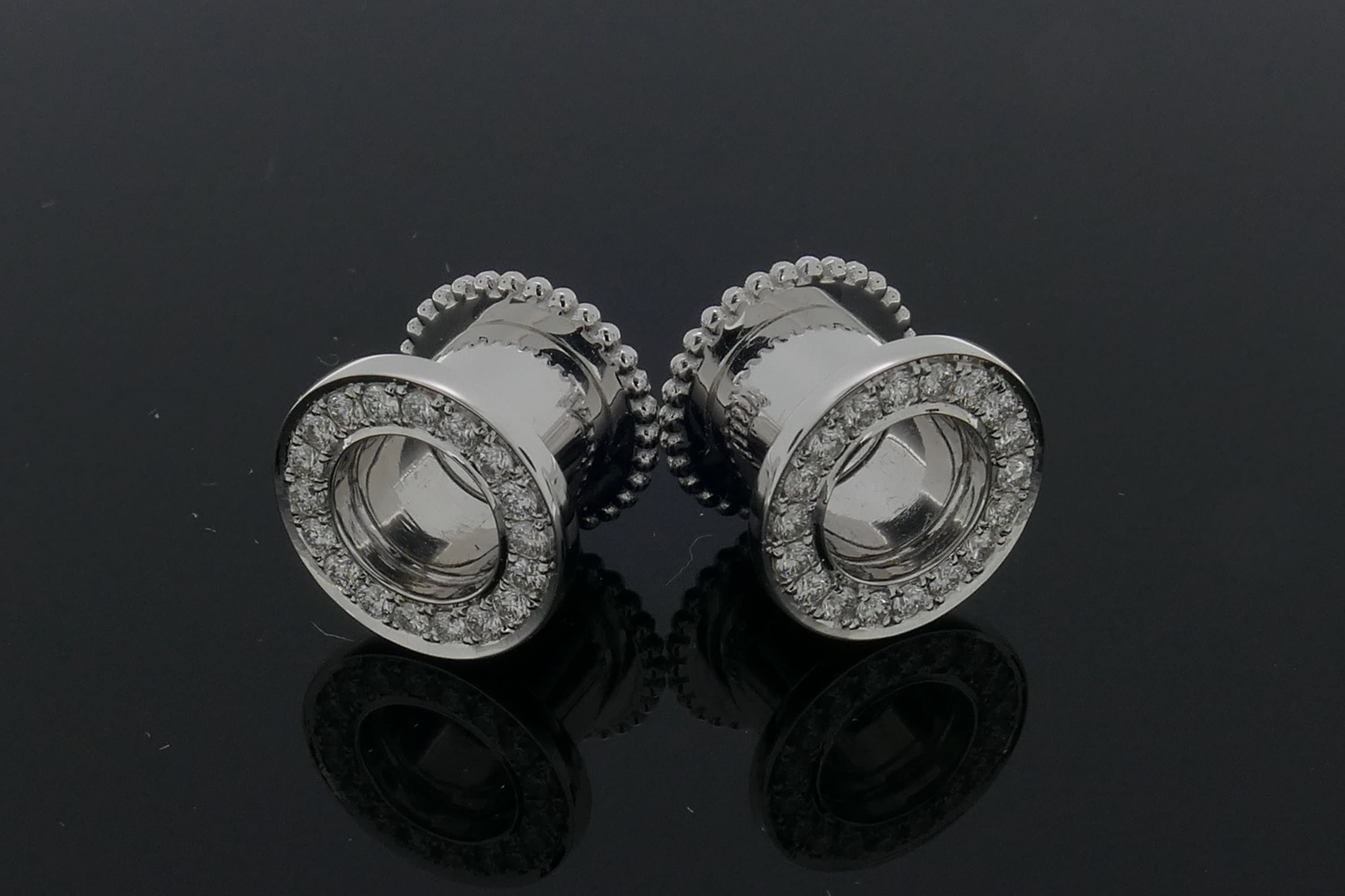 Solid Gold Ear Tunnels Ear Gauges 14k Plugs Piercing Ear Etsy