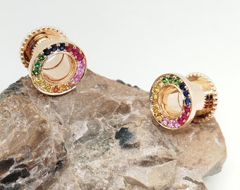Tunnel per orecchie con pietre arcobaleno in oro massiccio 14 carati, gioielli per piercing, dilatatori per orecchie, primi tunnel.