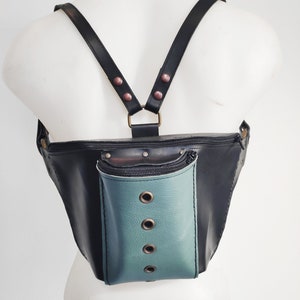 Two-in-one backpack bag in black and green leather. image 4