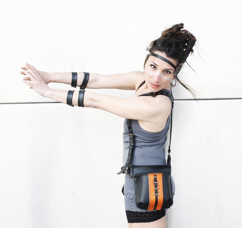 Detachable. Holster bag and Fanny pack three in one leather
