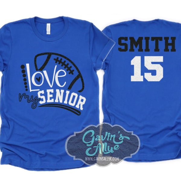 Glitzer Senior Fußball Mom Shirt | Liebe meine Senior-Fußball-Shirts | Fußball Spirit Wear | Bella Canvas Kurzarm-T-Shirt