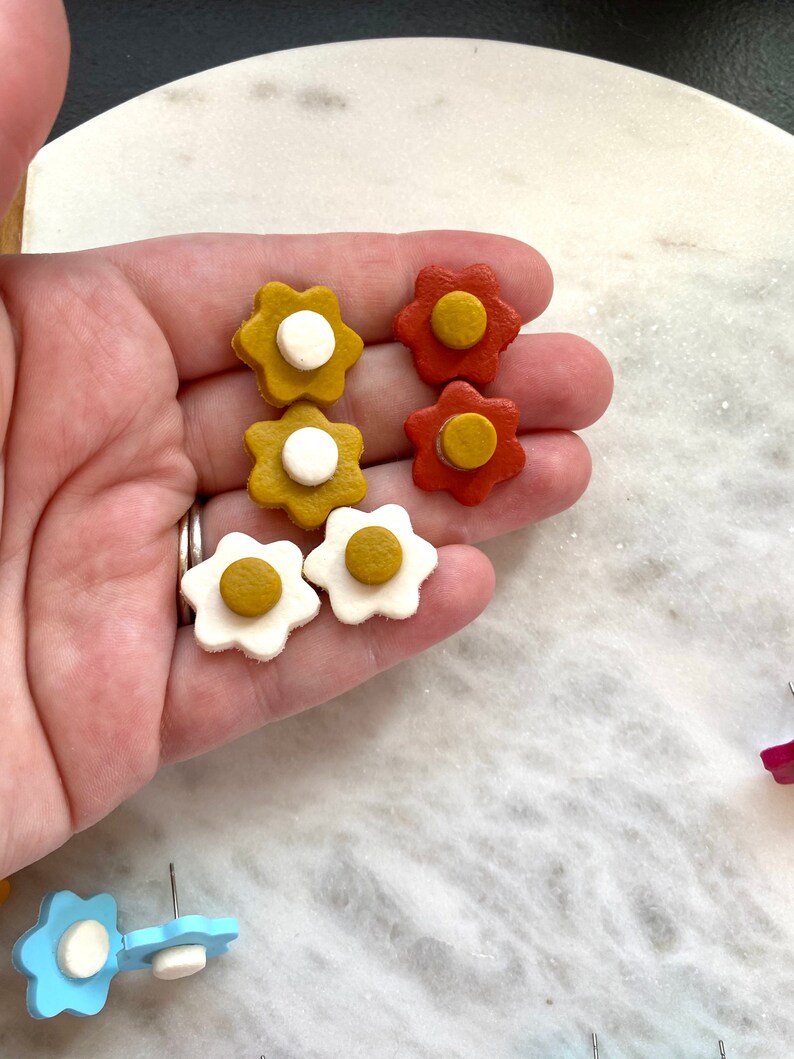Daisy Earrings Clay Earrings Spring Daisy Clay Stud Earrings Flower Earrings Clay Studs