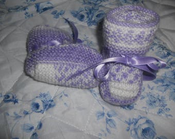 Chaussons bébé 0/3 mois parme et blanc