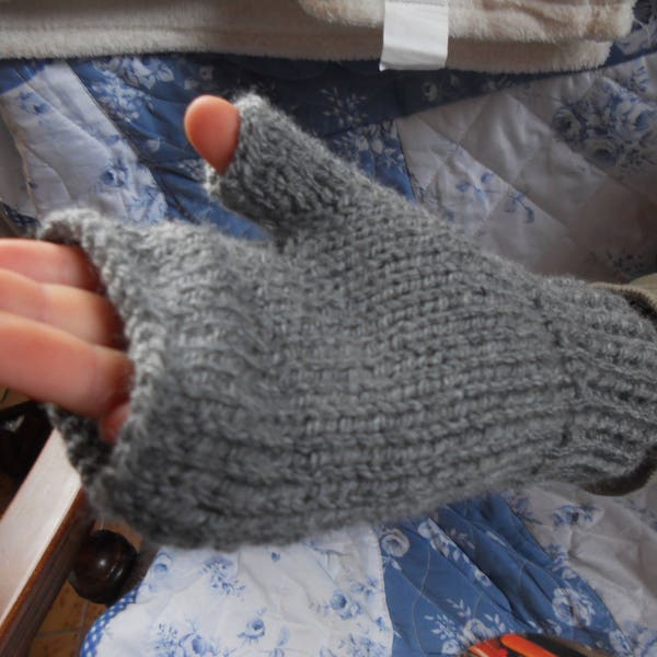 gants sans doigt en laine acrylique tricoté main couleur gris