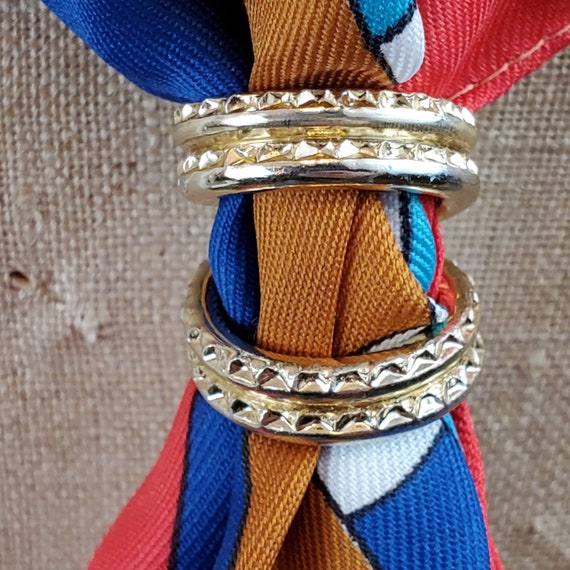 Scarf loop - image 3