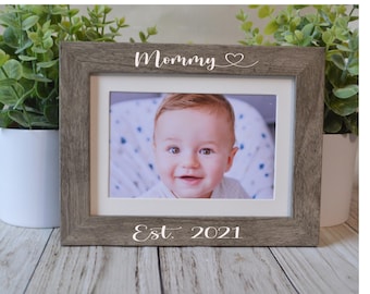 Marco de fotos personalizado para mamá primeriza: Regalo personalizado de 4x6 pulgadas para el Día de la Madre.