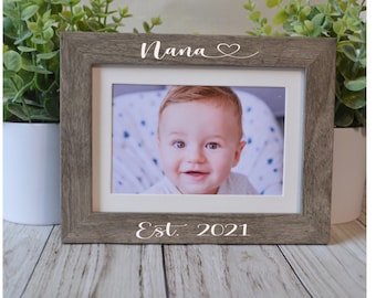 Marco de fotos Nana: Regalo personalizado de 4x6 y 5x7 para el Día de la Madre.