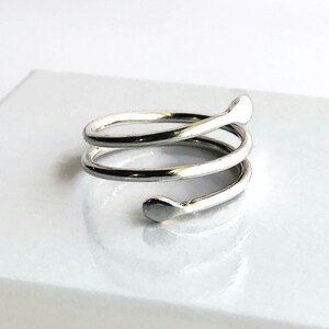 Handmade Stacking Silver Wrap Ring, Dainty Adjustable Thumb Ring, Hammered Stacking Knuckle Ring, Minimalist Stackable Jewelry Gift for Her