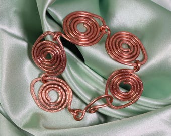 Hammered Copper Link Bracelet – Handmade Rustic Jewelry with Hook Clasp – Artisan Metalwork