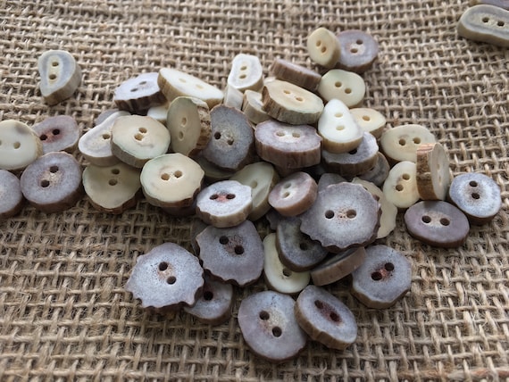 25 Mini Antler Buttons, Bulk Lot Natural Deer Antler Crafting Supply, Bone Buttons, Knitting, Sewing, Woodland Country Crafting