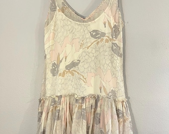 Abito sottoveste vintage in chiffon di seta 100% color menta con stampa floreale pastello, taglia 6, nuovo con etichette.