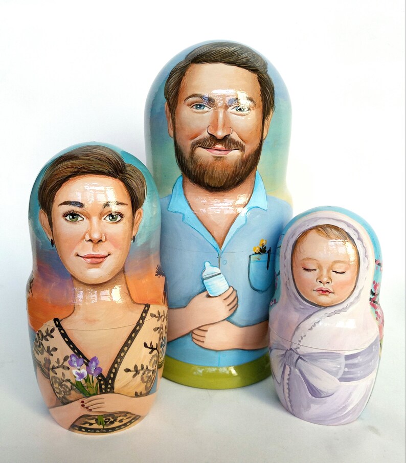 Custom Nesting Dolls / by photo Etsy