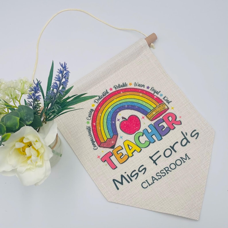 Personalized Rainbow Teacher Classroom Door Sign bild 5
