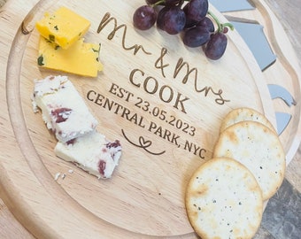 Ensemble personnalisé de planches à fromages en bois gravées pour monsieur et madame, cadeau personnalisé de plateau de fromages de mariage, cadeau de mariage, plateau de fromages en bois gravé