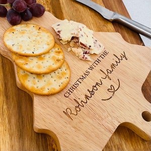 Personalised Christmas Tree Cheese Board, Christmas Serving Board, Engraved Christmas chopping board, Christmas Table Decor