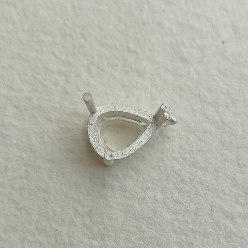 9ct White Gold 10x8mm Pear 3 Claw setting In stock ready to ship image 6