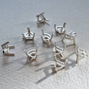 7x7mm Heart 3 claw recycled sterling silver or 9ct gold cast stone setting